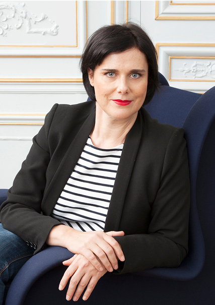 Rozenn Mainguené, Designer de flacons de parfum et cosmétique, création de packaging et PLV.
